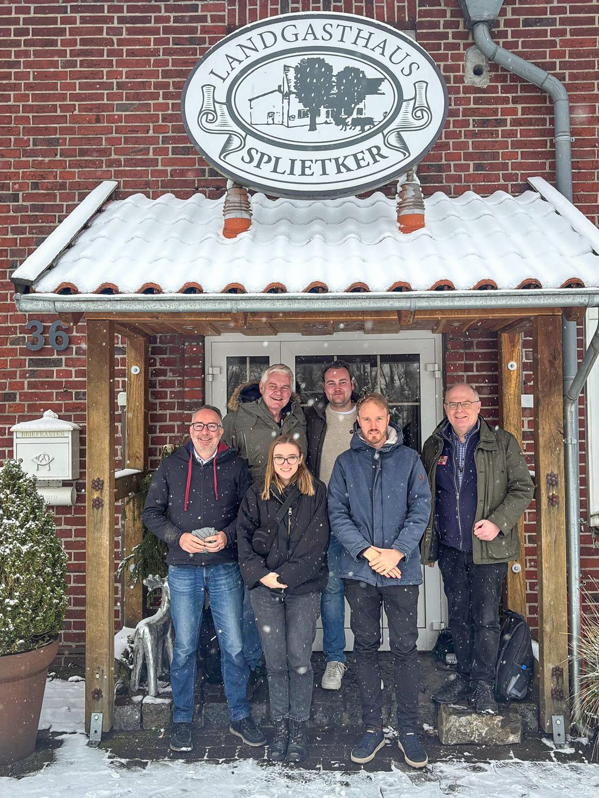 Gruppenfoto - Splietker-Berichtuebergabe